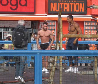 muscle beach travel guide