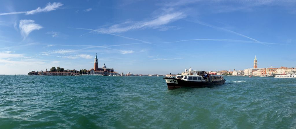 vaporetto from lido