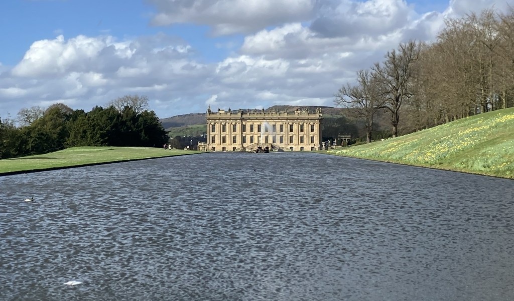 chatsworth house frontage